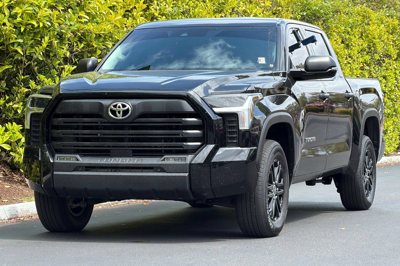2024 Toyota Tundra 4WD SR5