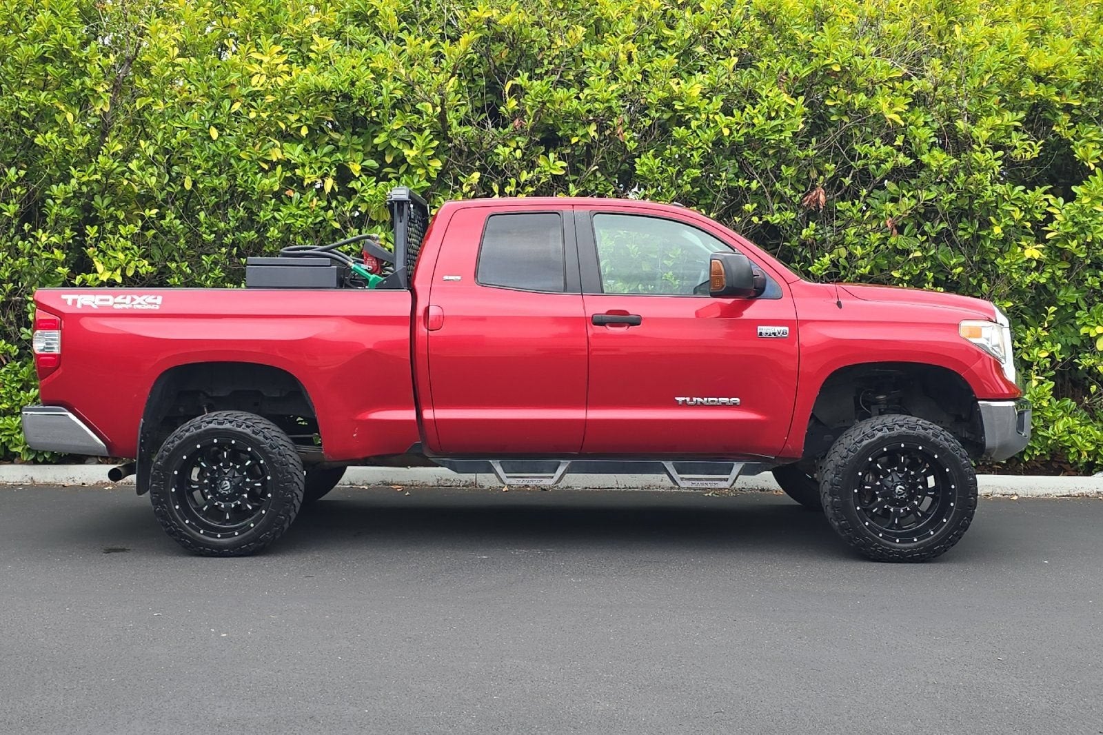 2017 Toyota Tundra 4WD SR