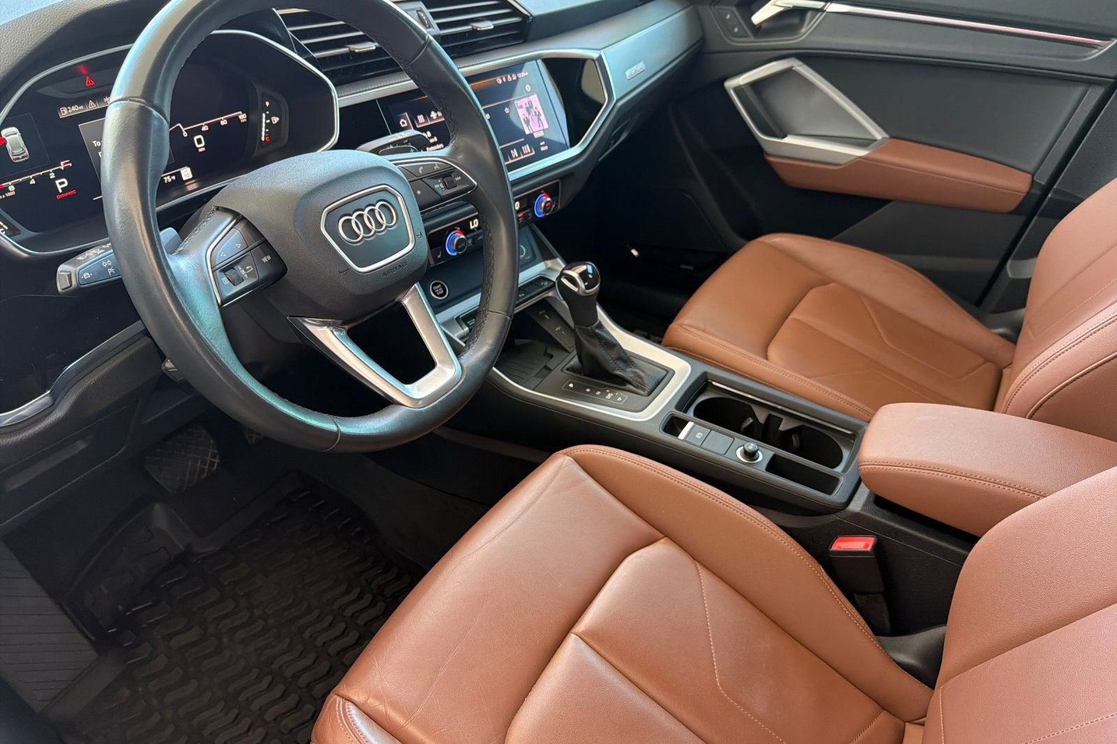 2024 Audi Q3 S line Premium Plus
