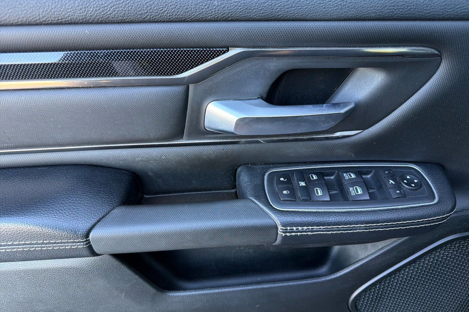 2020 RAM 1500 Sport