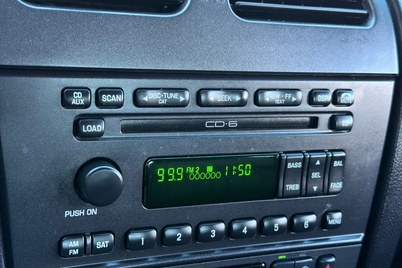 2005 Ford Thunderbird Base
