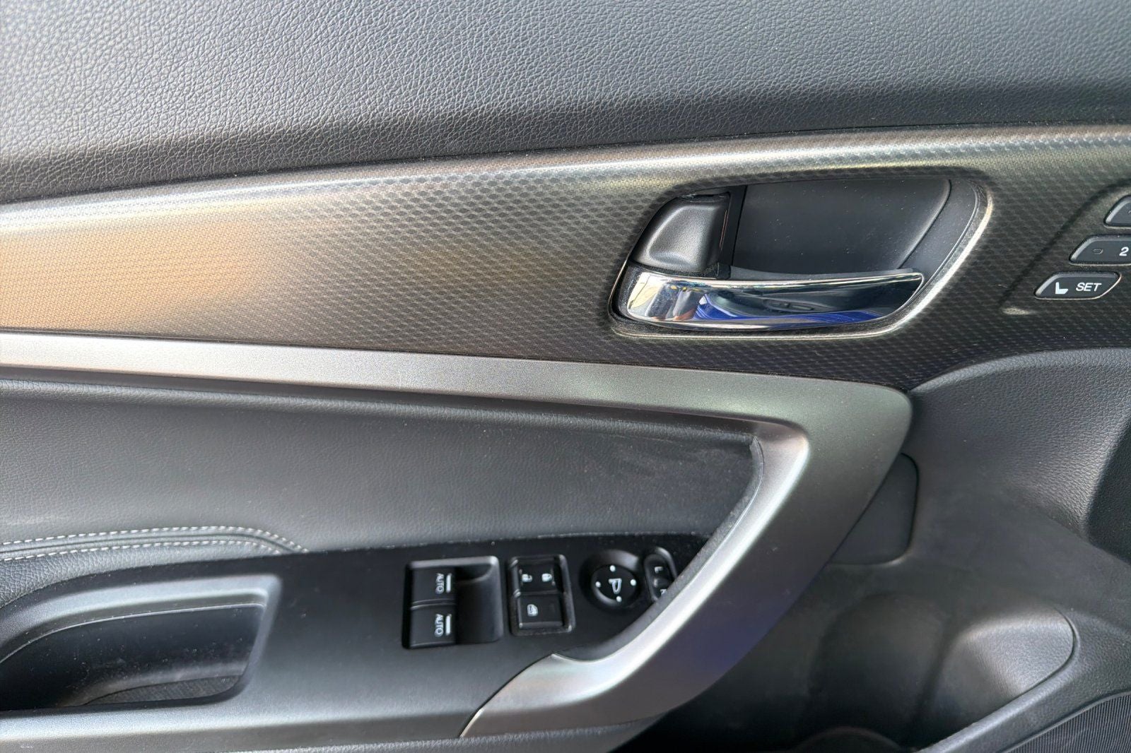 2017 Honda Accord EX-L w/Navigation and Honda Sensing