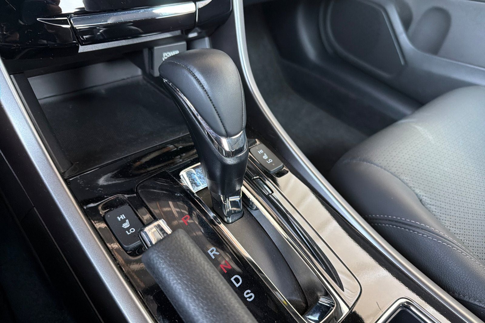2017 Honda Accord EX-L w/Navigation and Honda Sensing
