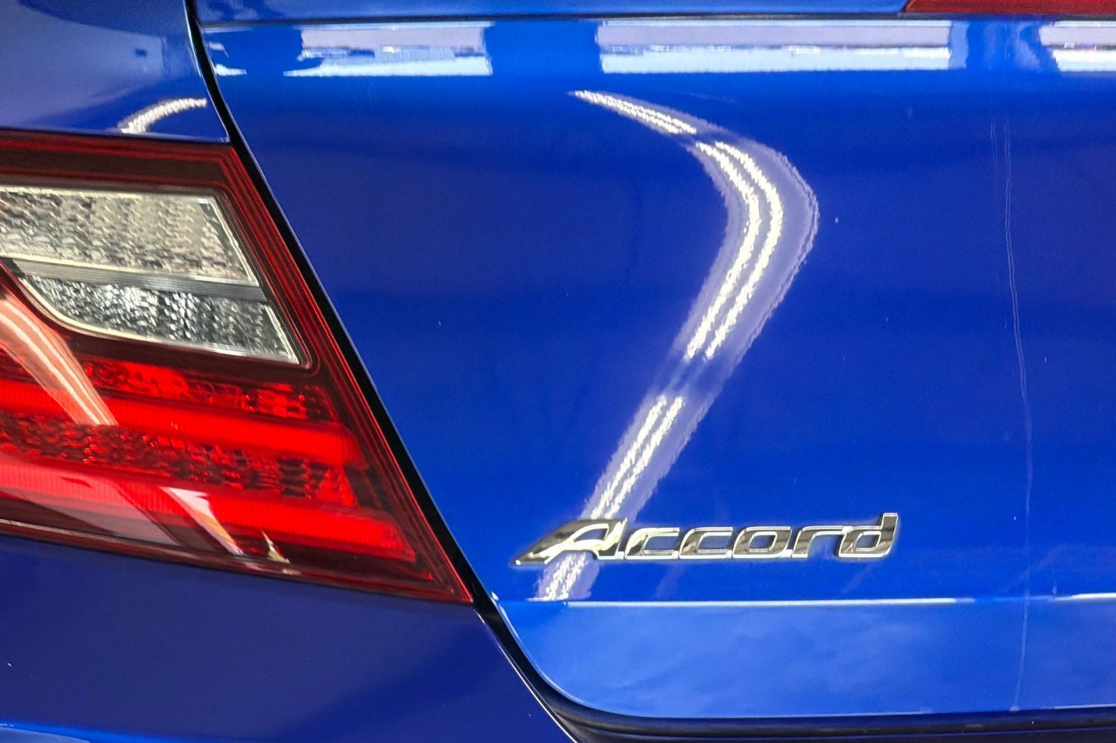 2017 Honda Accord EX-L w/Navigation and Honda Sensing