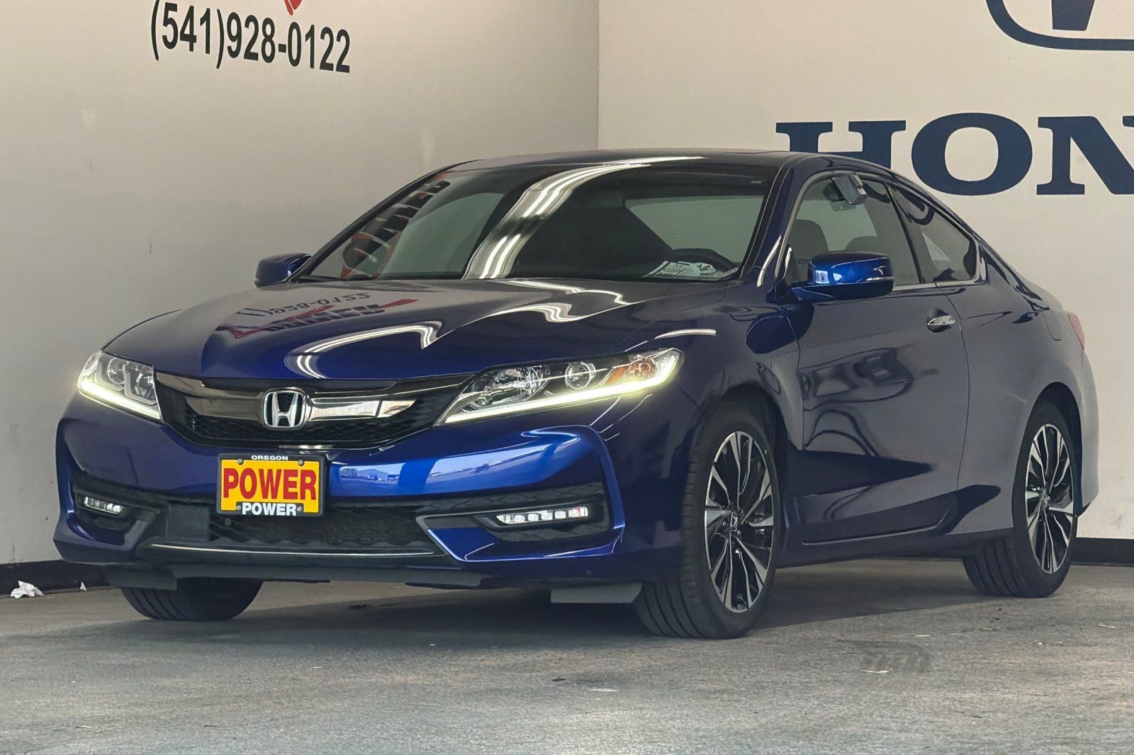 2017 Honda Accord EX-L w/Navigation and Honda Sensing
