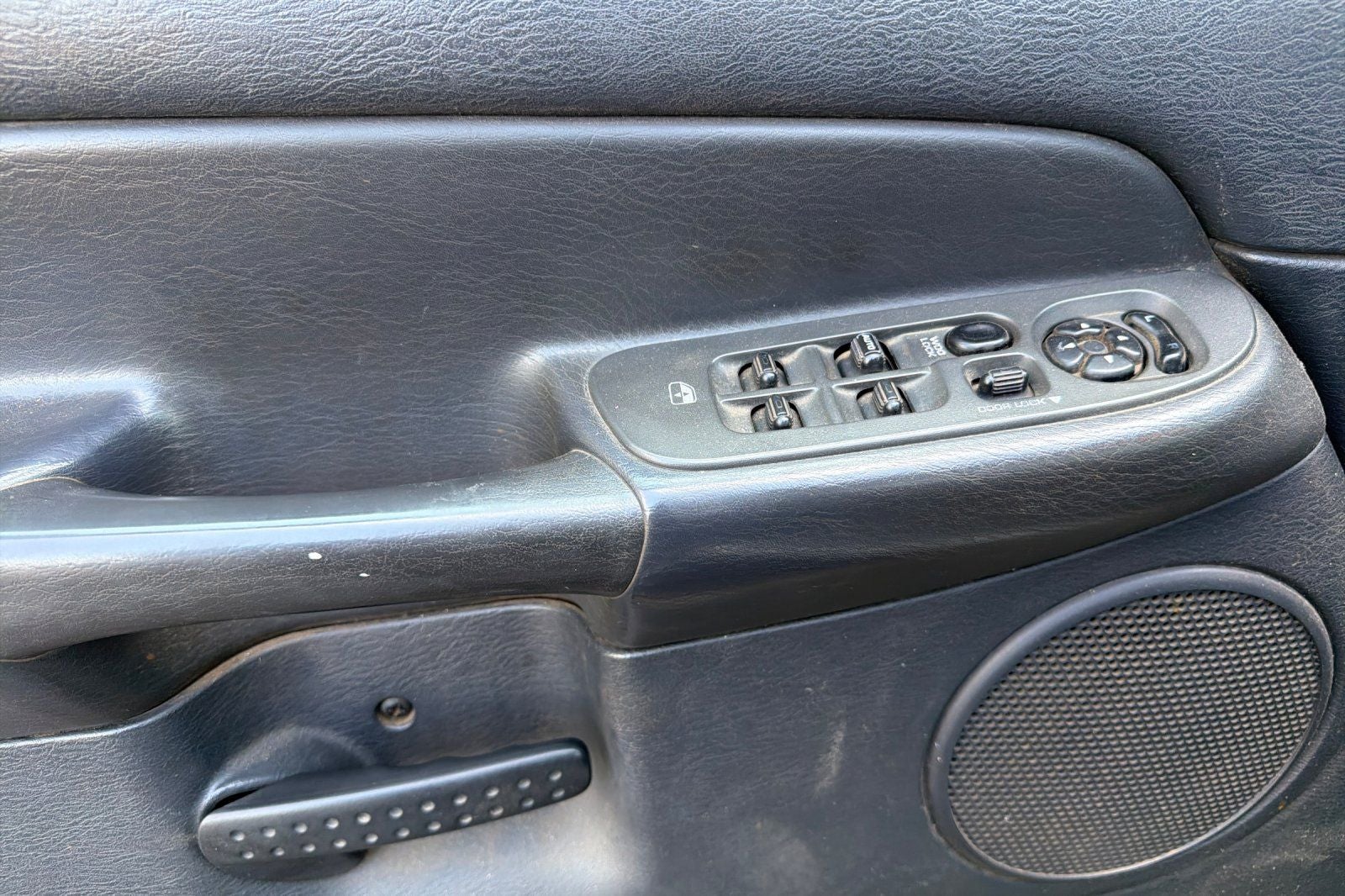 2004 Dodge Ram 2500 SLT
