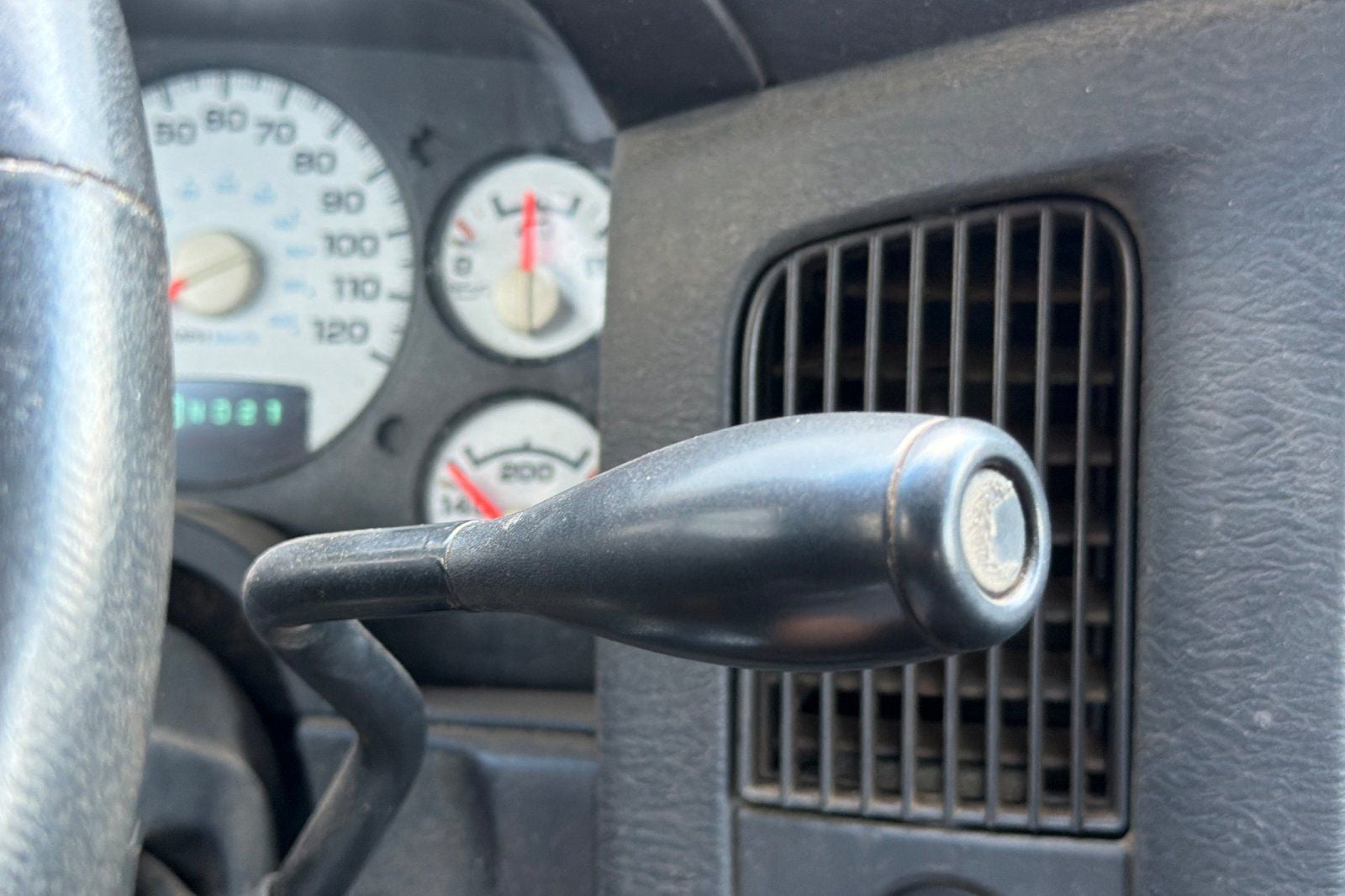 2004 Dodge Ram 2500 SLT
