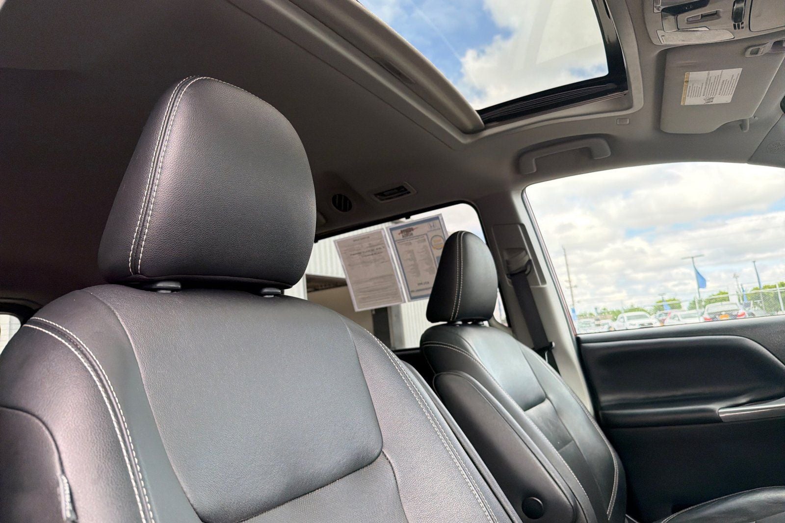 2019 Toyota Sienna SE 8 Passenger