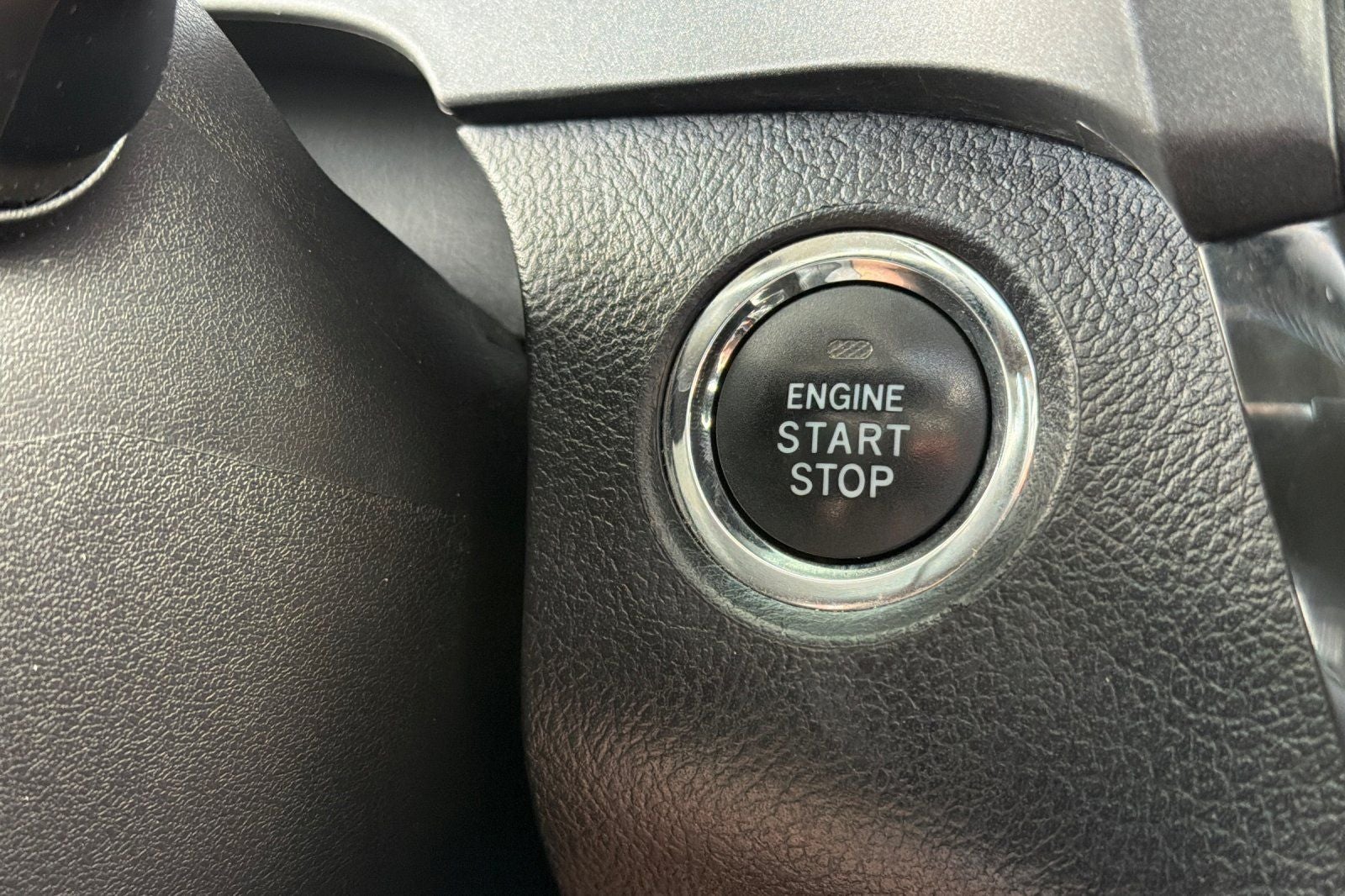 2019 Toyota Sienna SE 8 Passenger