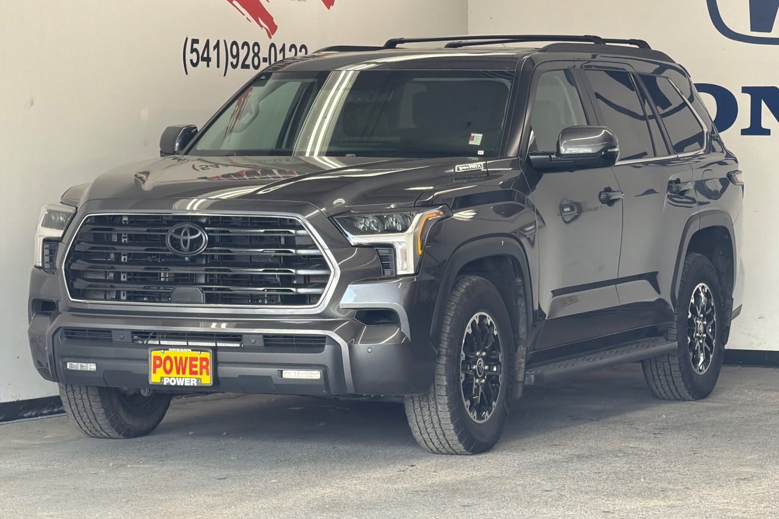 2024 Toyota Sequoia SR5