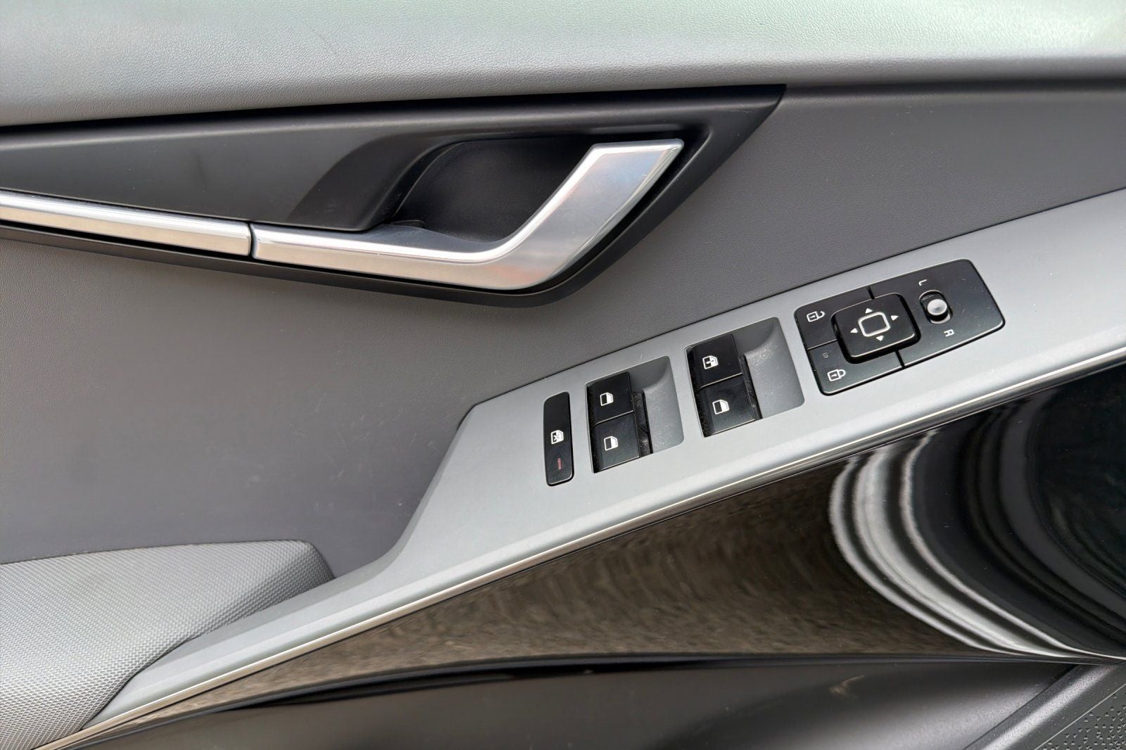 2023 Kia Niro EX