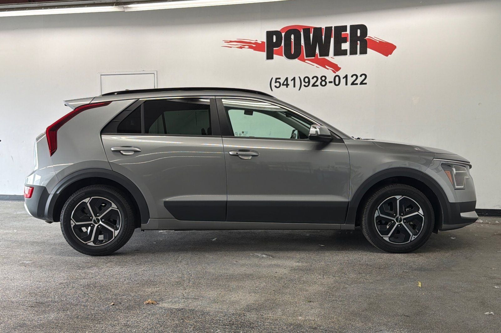 2023 Kia Niro EX