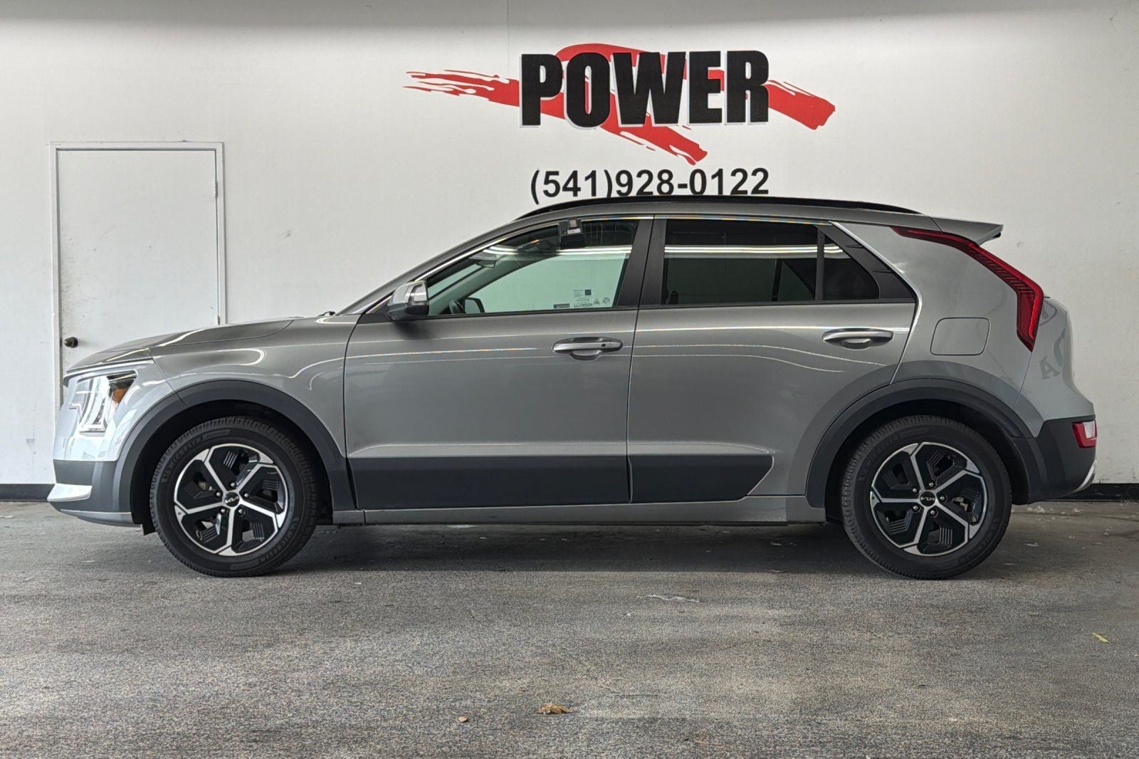 2023 Kia Niro EX