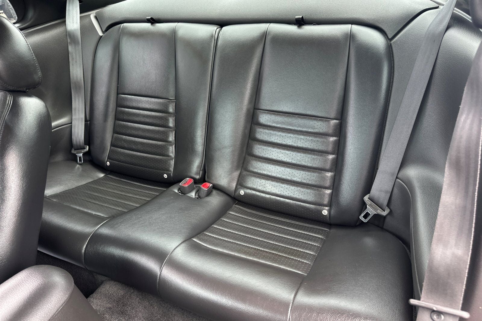 2003 Ford Mustang GT Deluxe