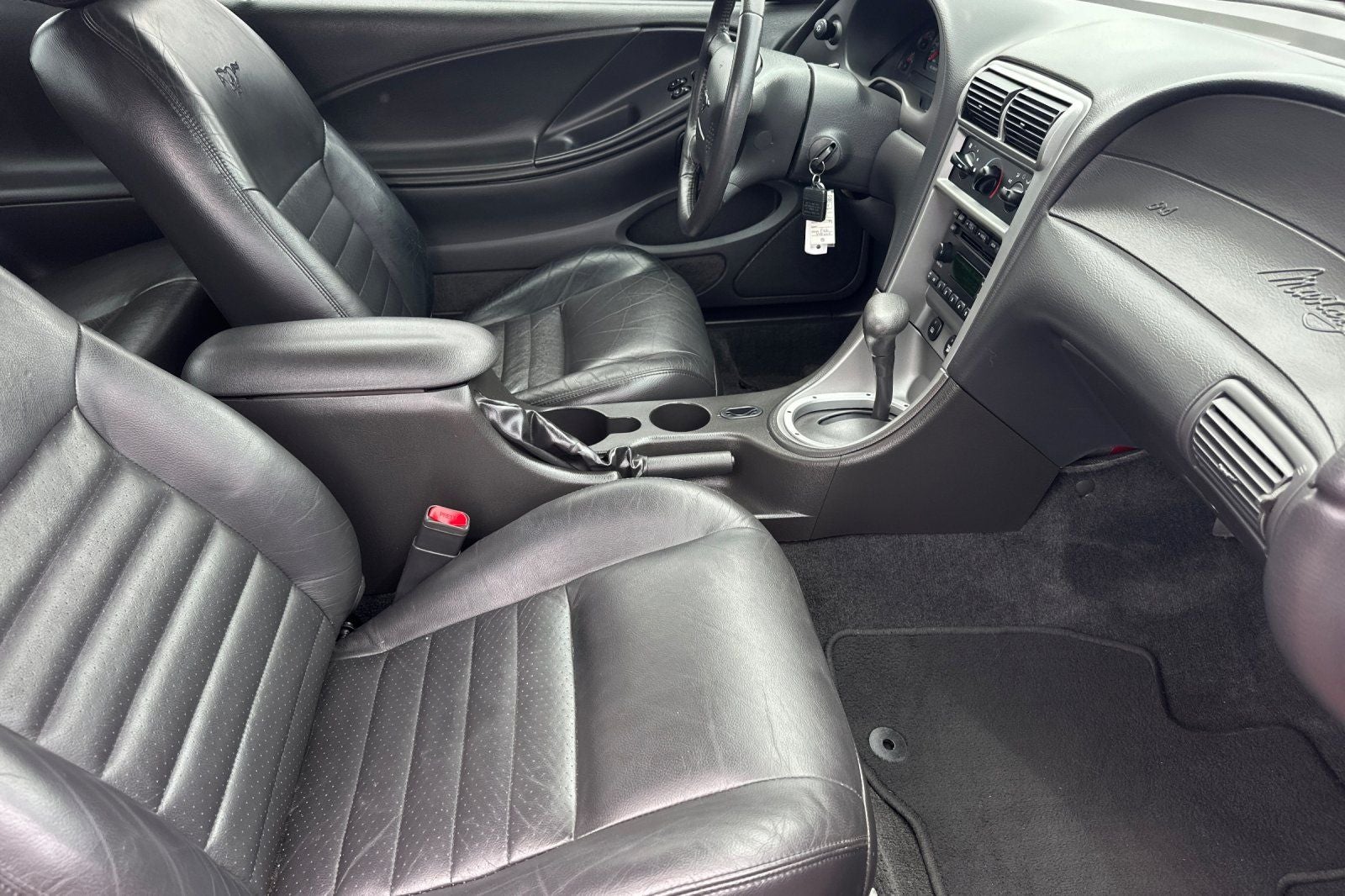 2003 Ford Mustang GT Deluxe