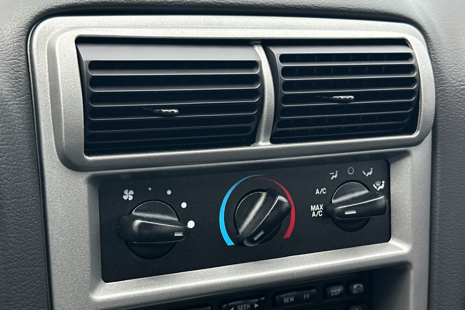 2003 Ford Mustang GT Deluxe