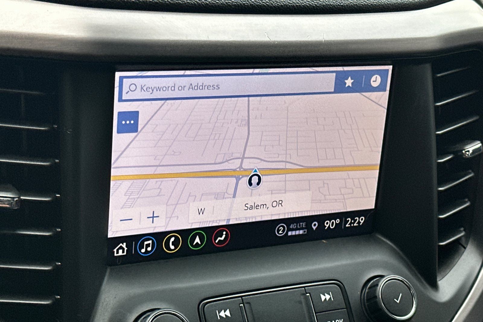 2023 GMC Acadia AT4