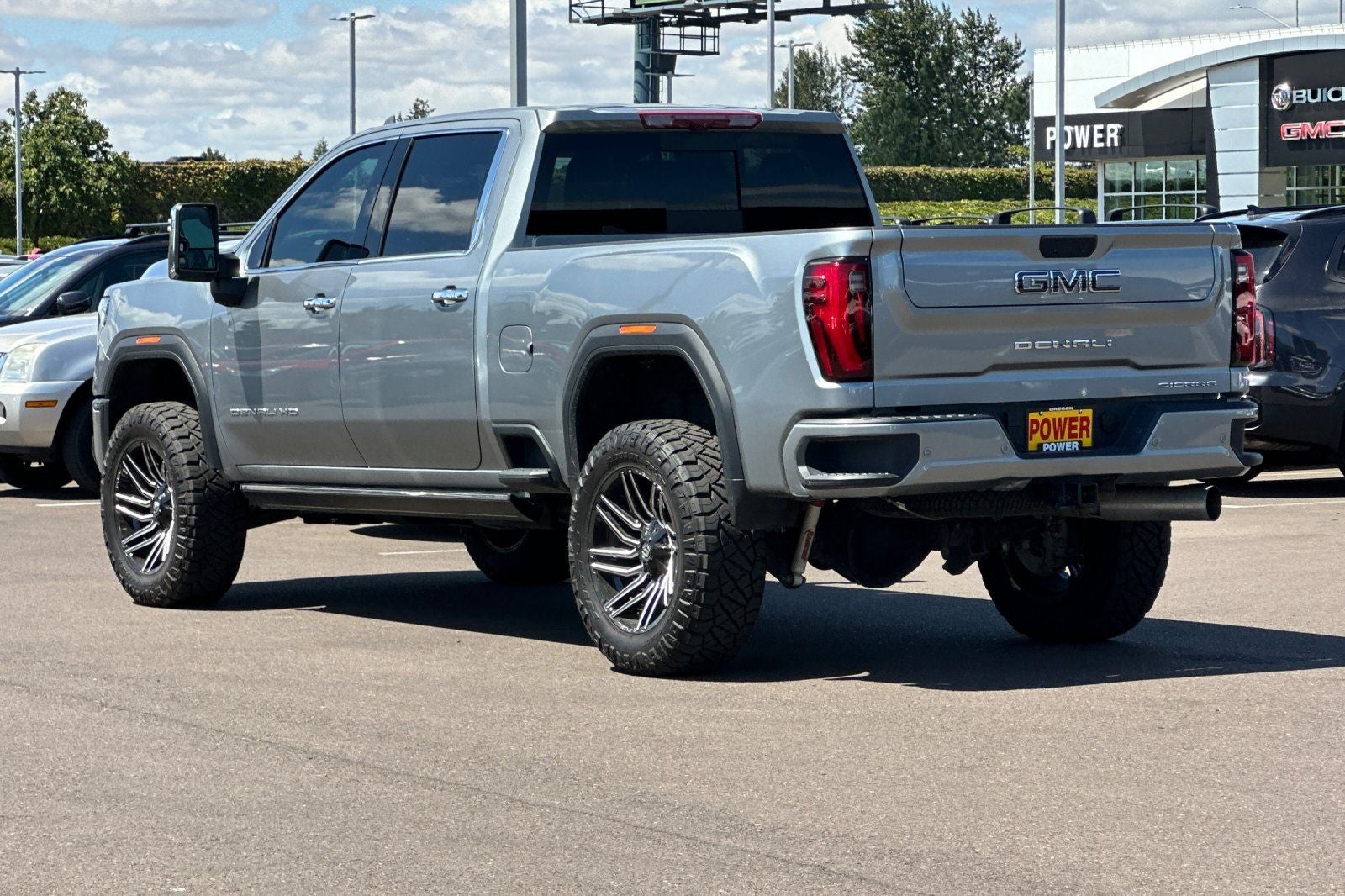 2025 GMC Sierra 3500HD Denali Ultimate