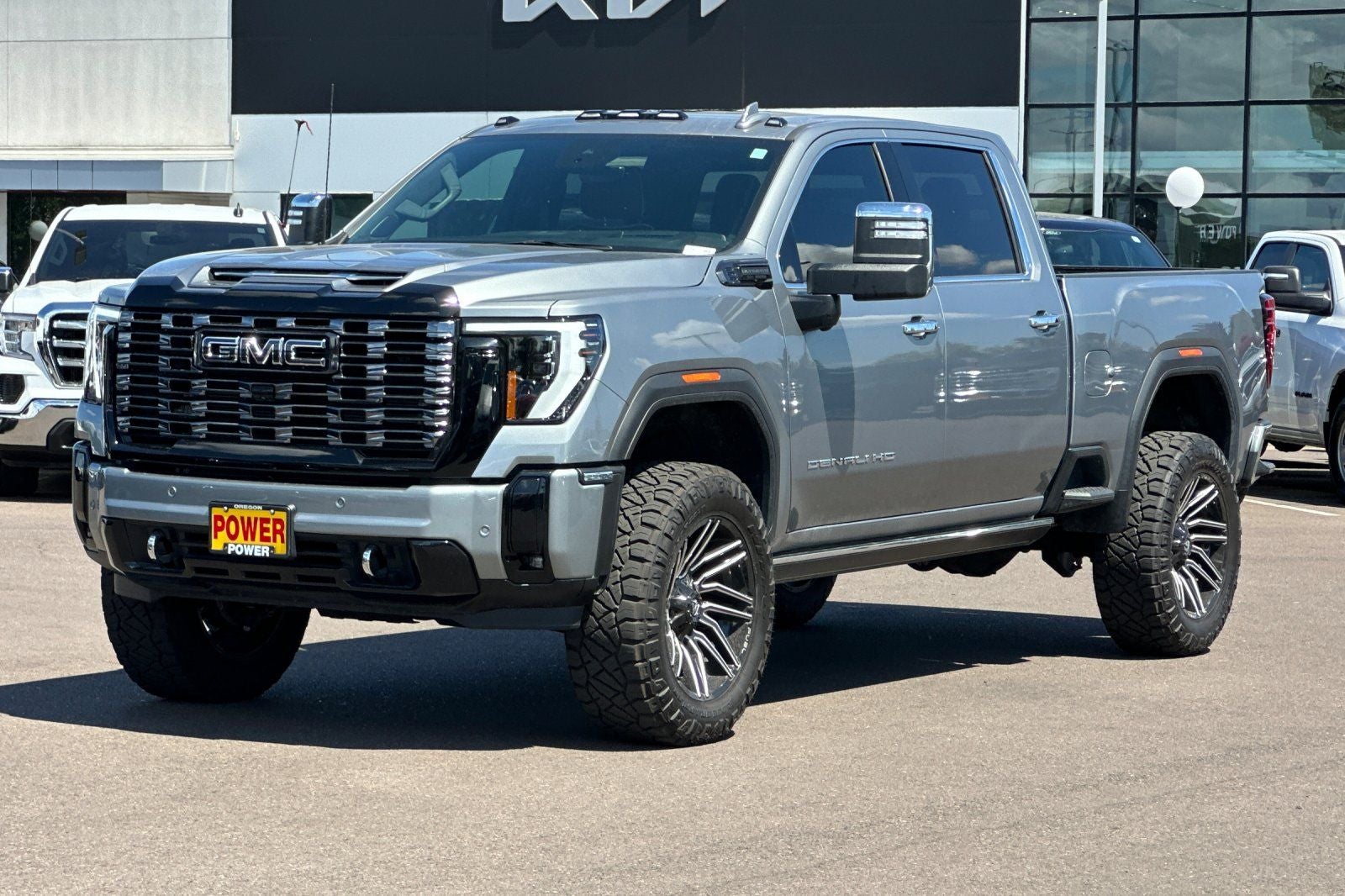2025 GMC Sierra 3500HD Denali Ultimate