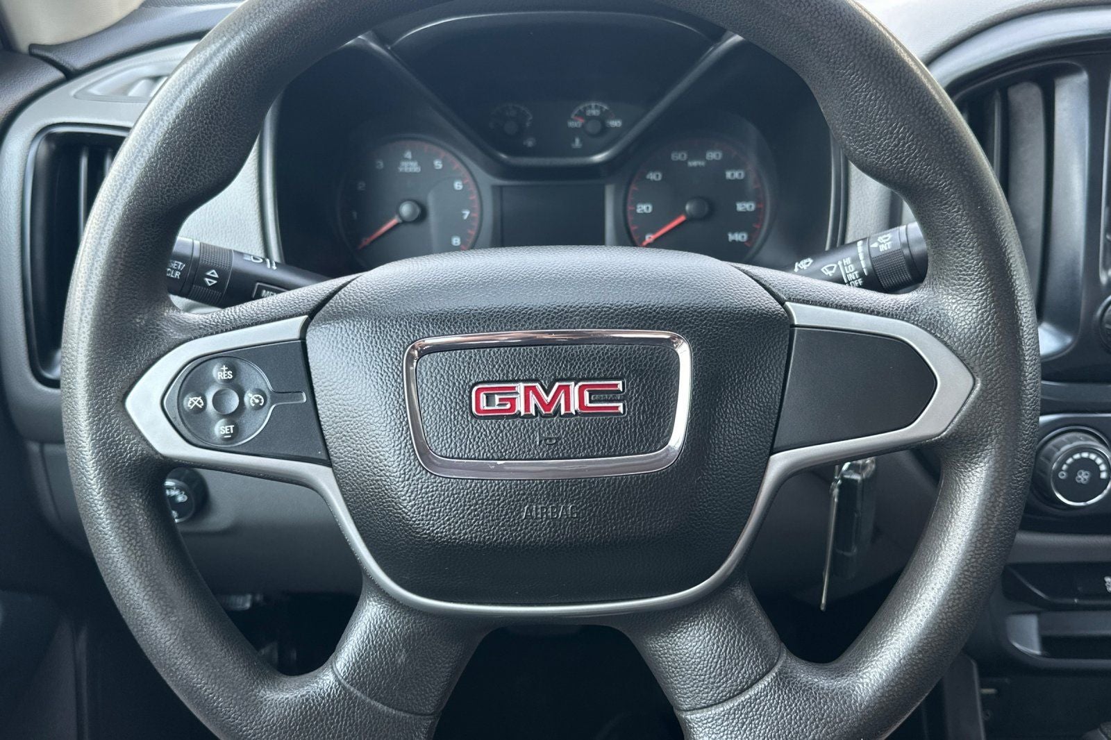 2016 GMC Canyon Base
