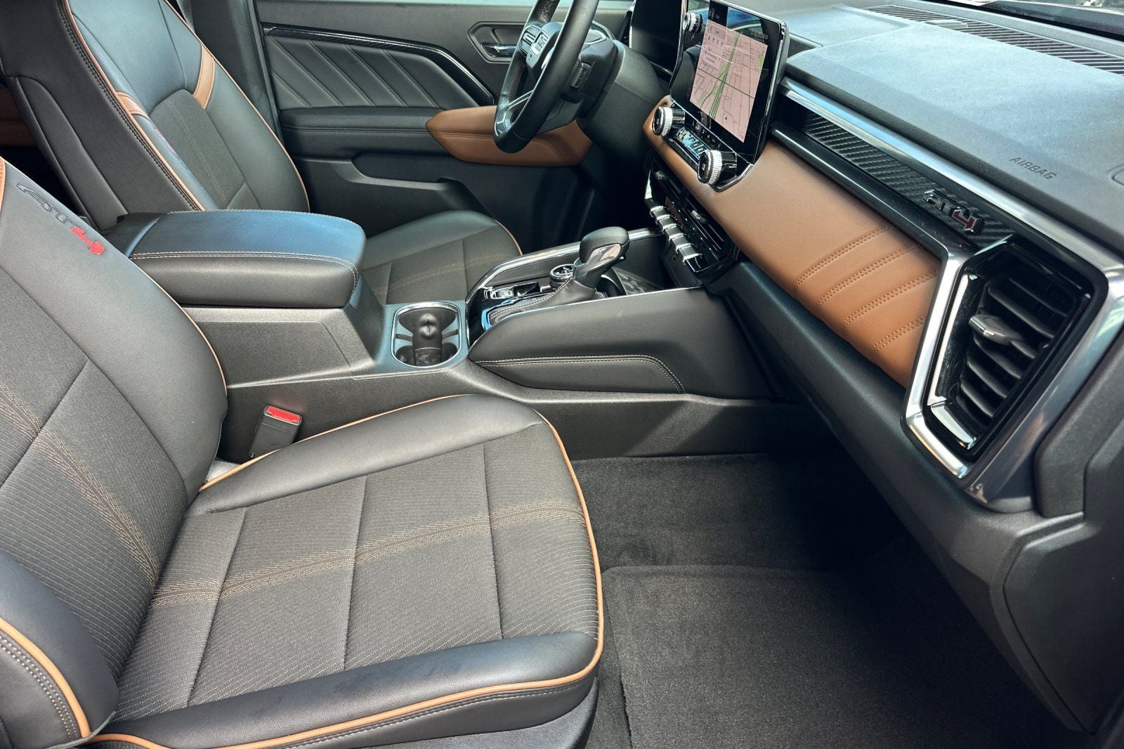 2023 GMC Canyon AT4