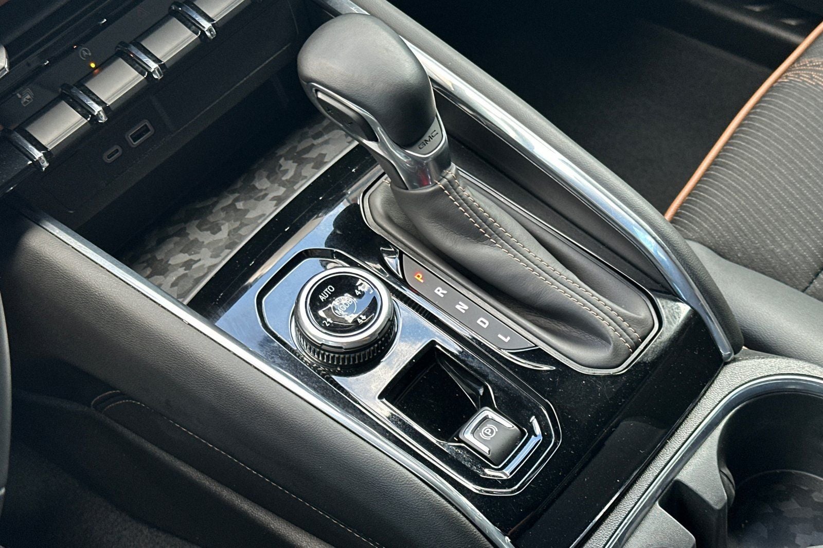 2023 GMC Canyon AT4