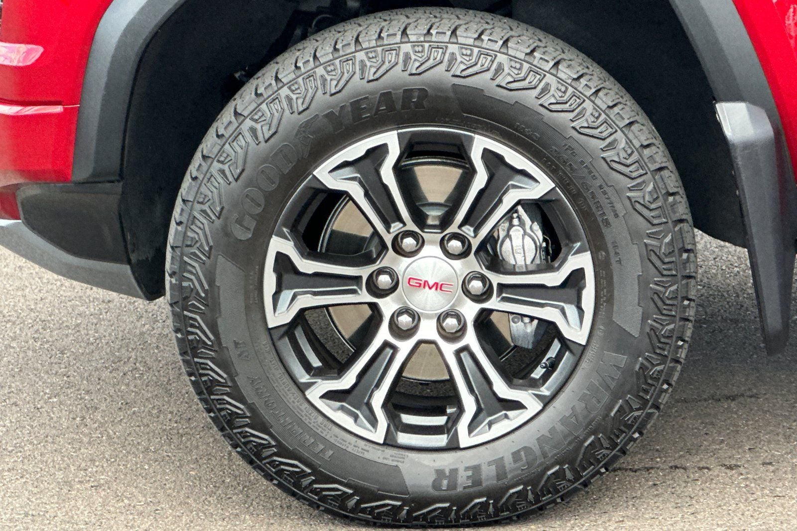 2023 GMC Canyon AT4