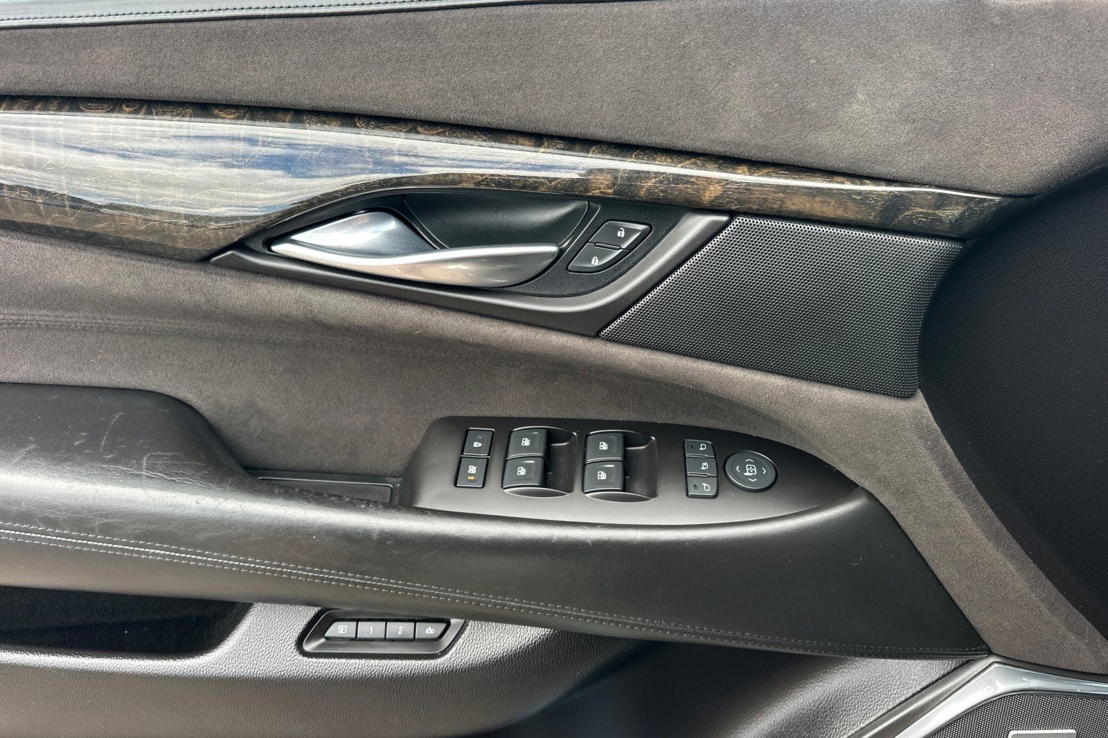 2015 Cadillac Escalade Platinum Edition