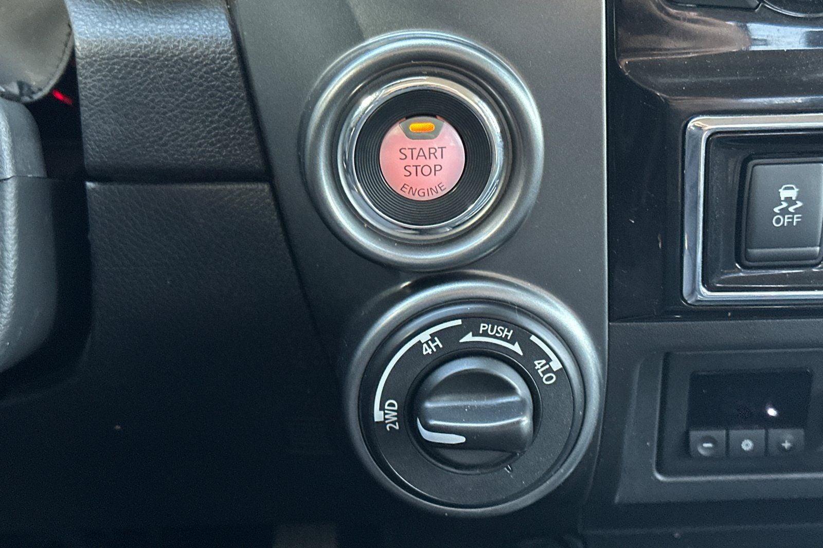 2017 Nissan Titan Platinum Reserve