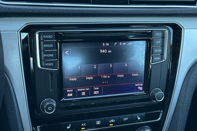 2019 Volkswagen Passat 2.0T Wolfsburg