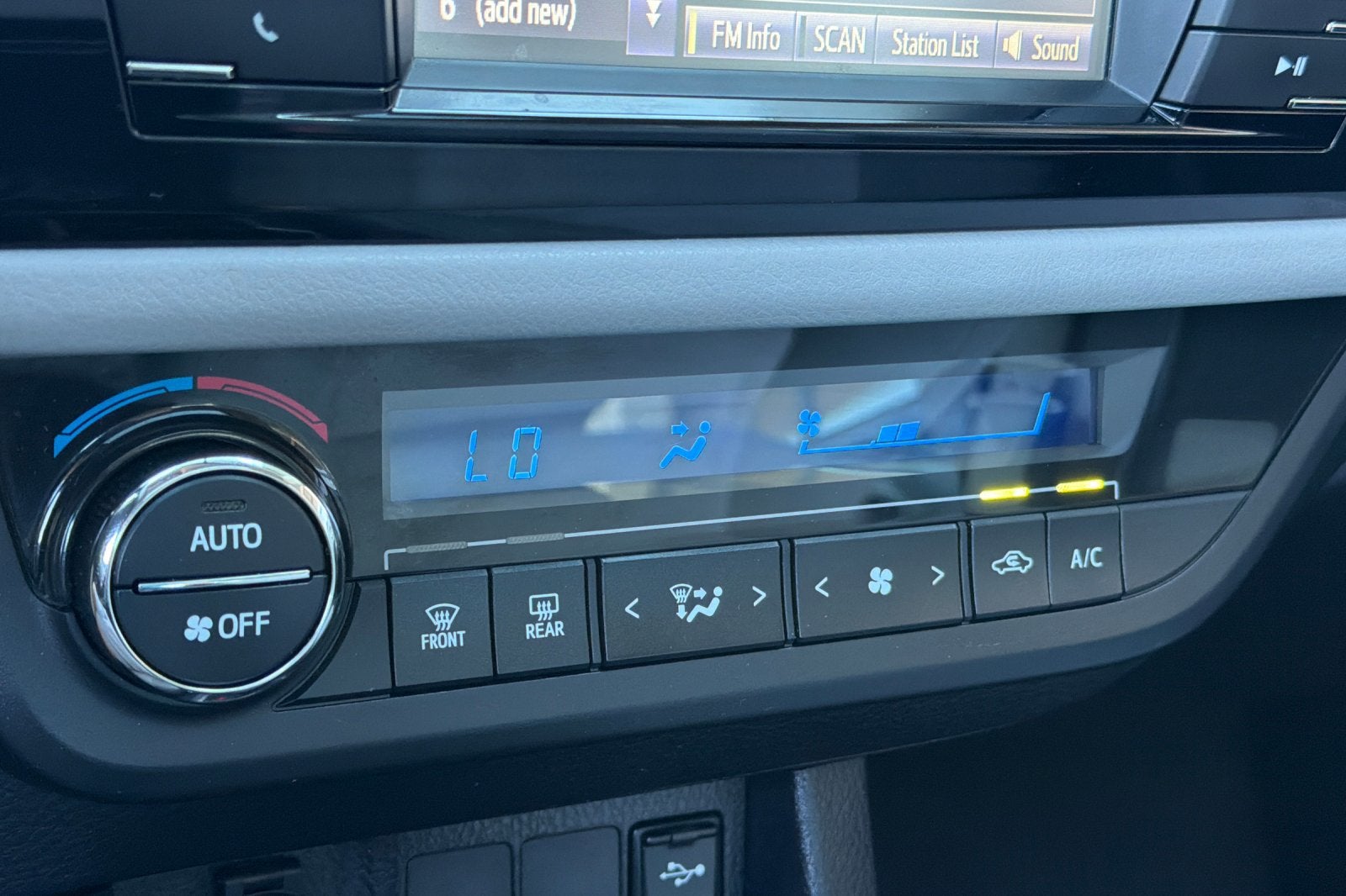 2014 Toyota Corolla LE Plus