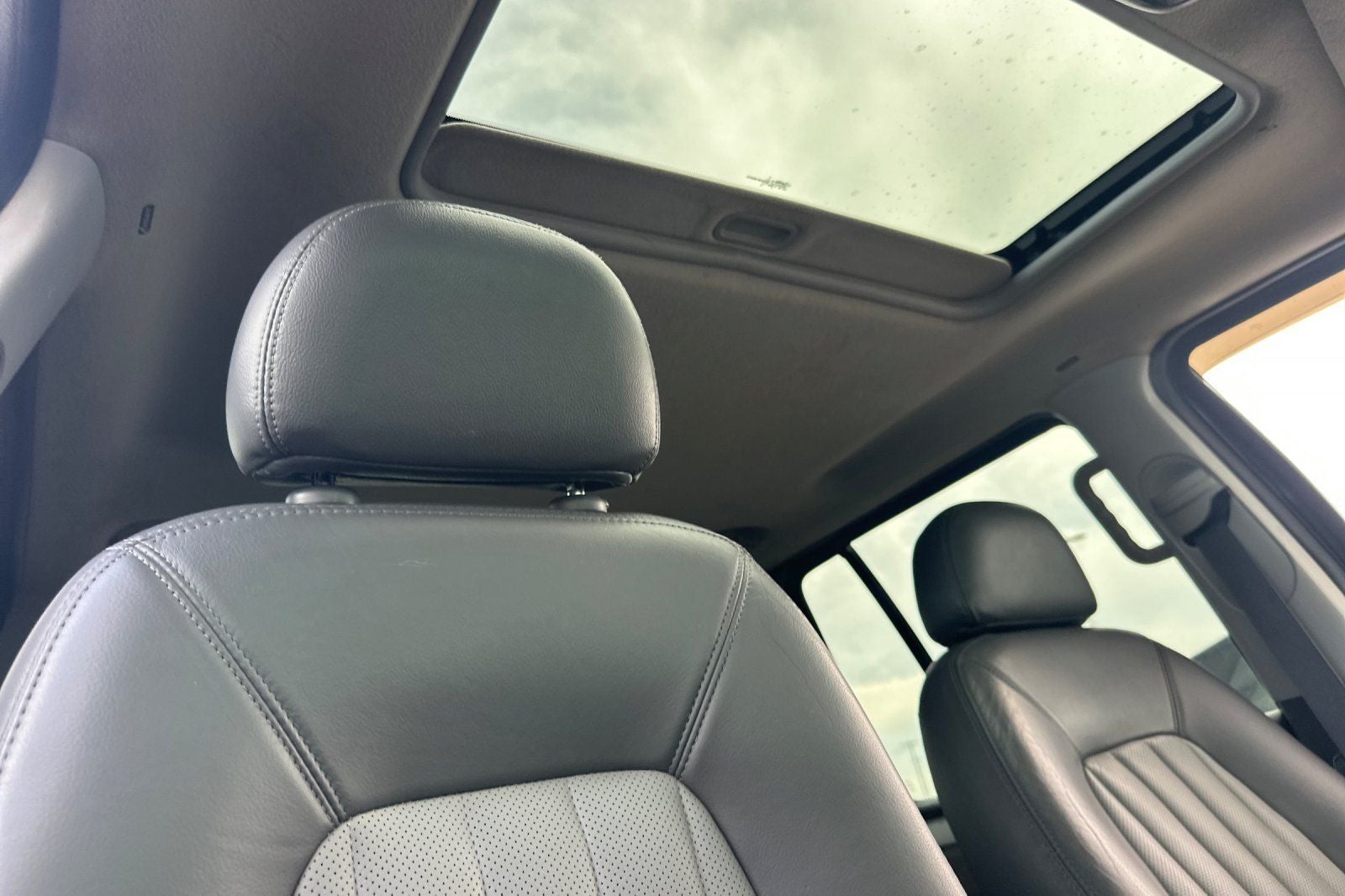 2002 Mercury Mountaineer Base