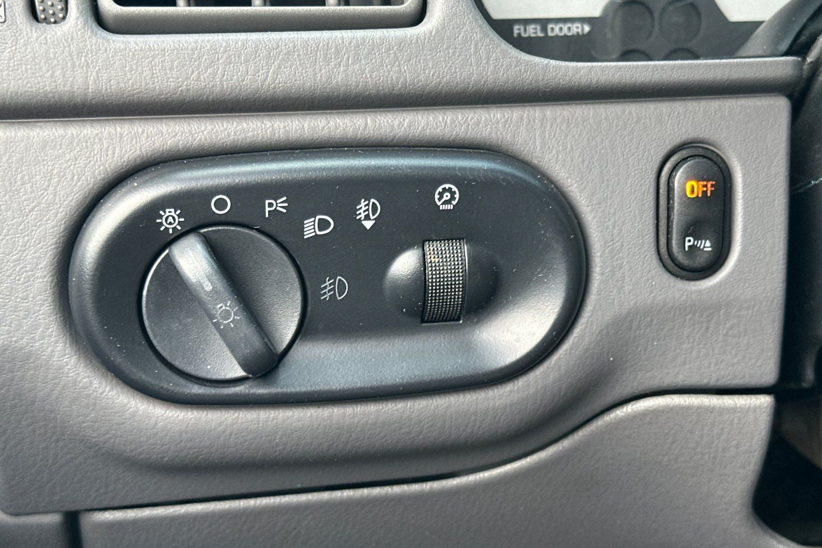 2002 Mercury Mountaineer Base