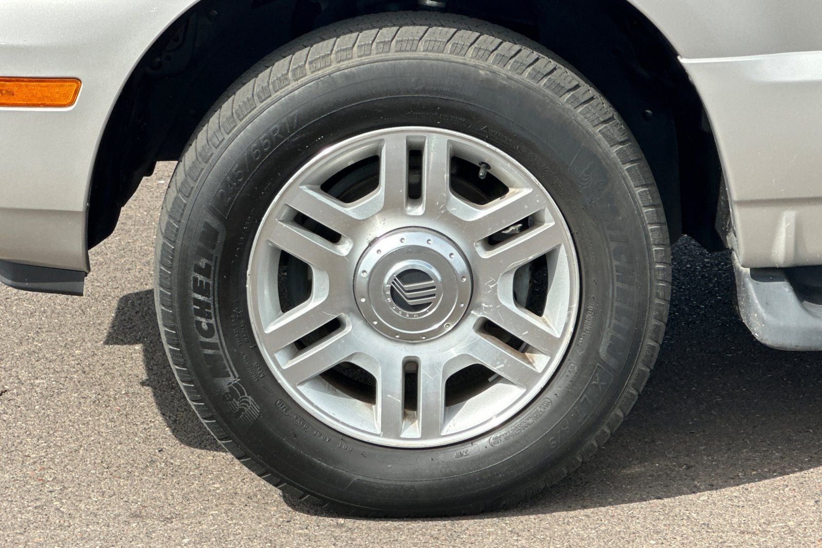 2002 Mercury Mountaineer Base