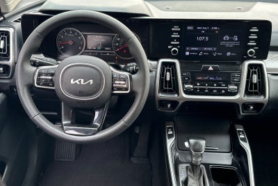 2022 Kia Sorento LX