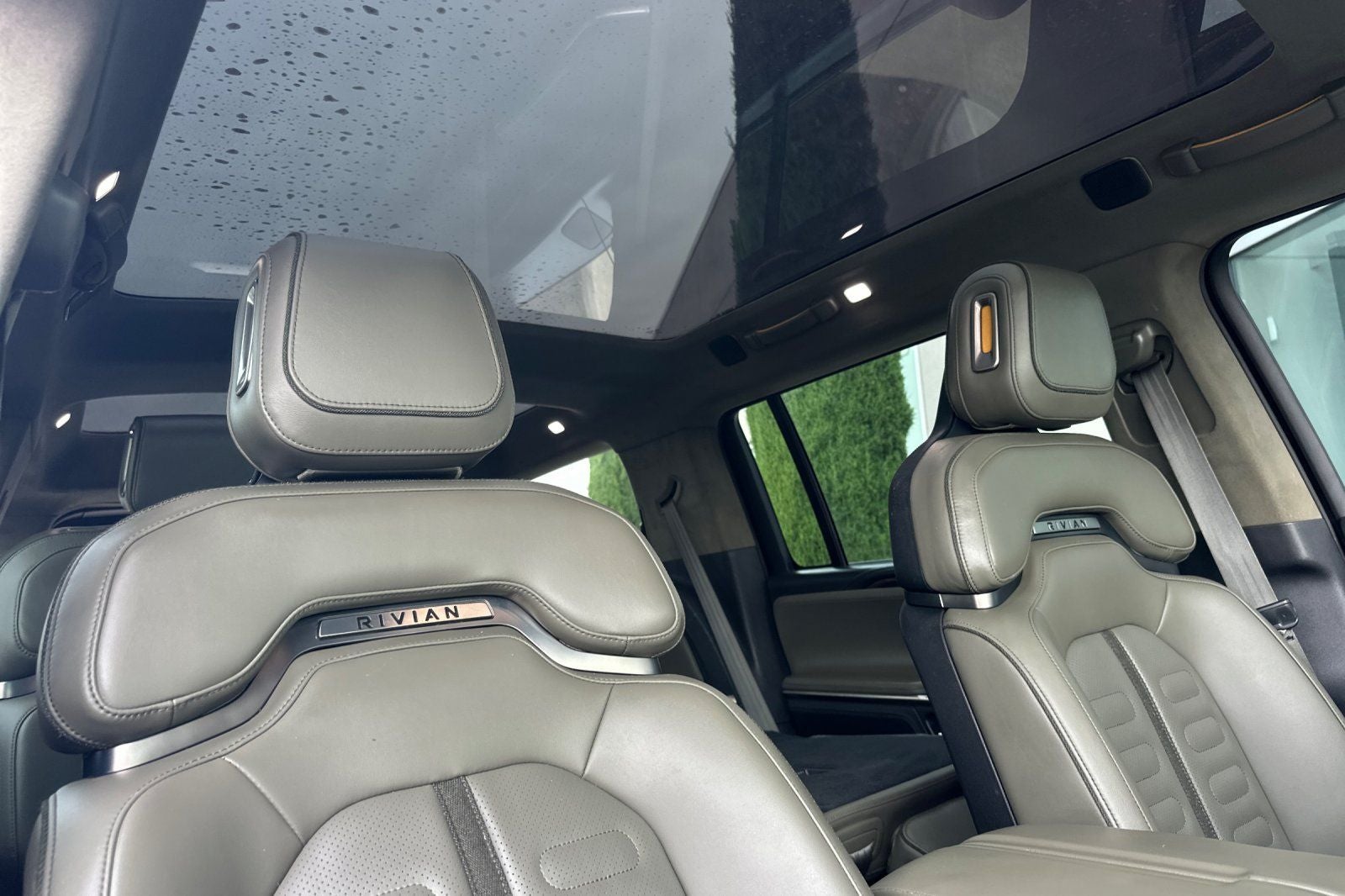 2023 Rivian R1S Adventure