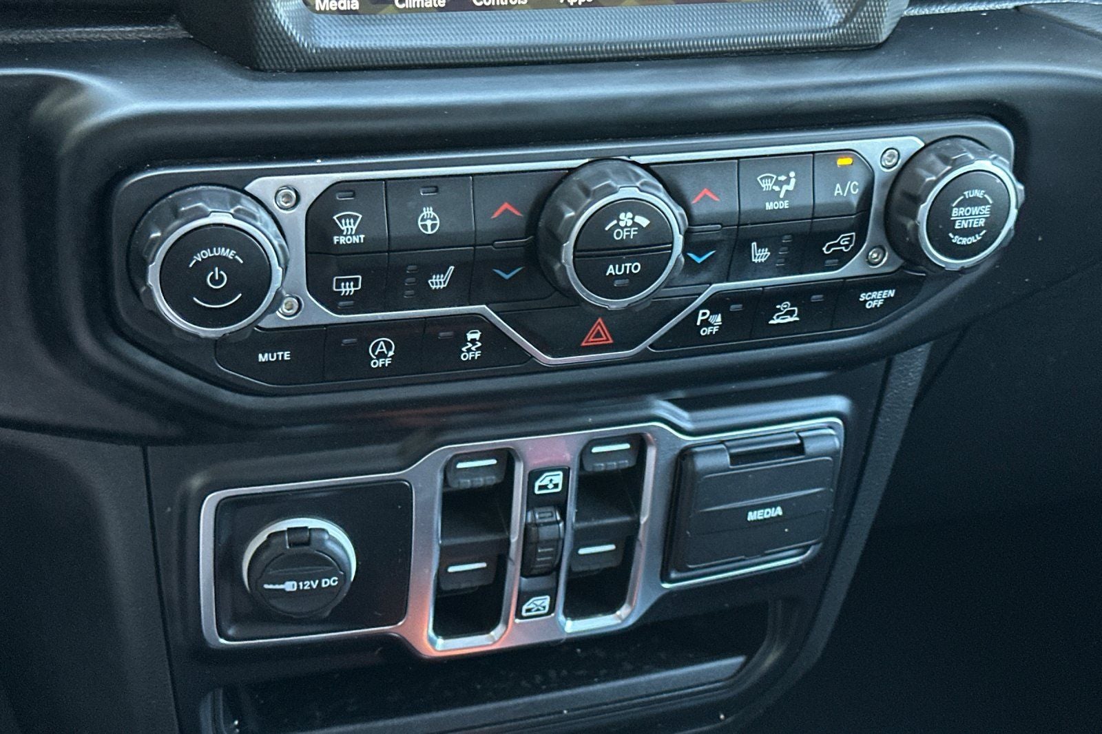2022 Jeep Gladiator Overland