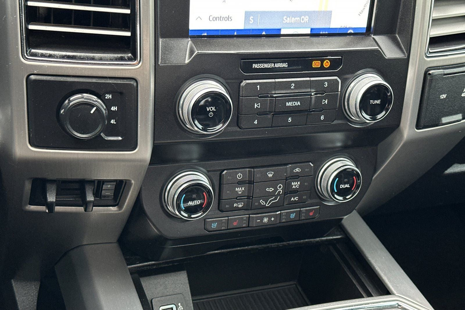 2019 Ford F-450SD Platinum