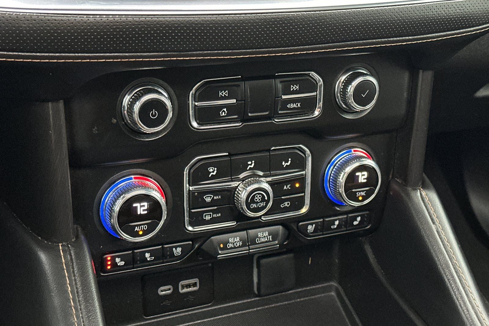 2024 GMC Yukon AT4