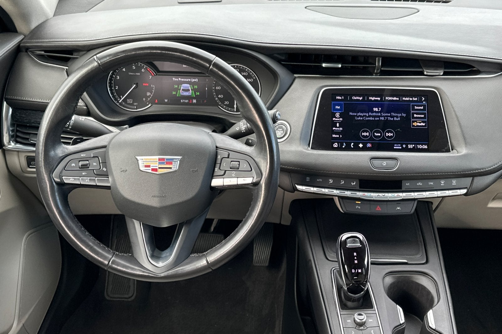 2023 Cadillac XT4 Premium Luxury