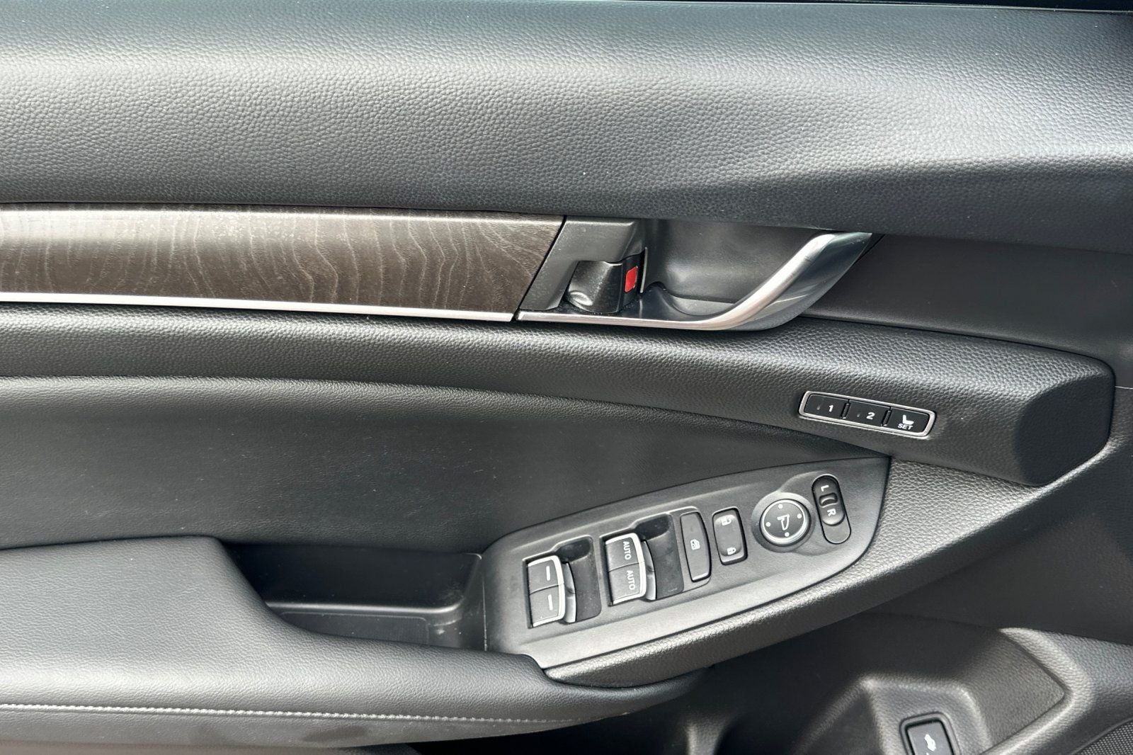 2020 Honda Accord Touring 2.0T