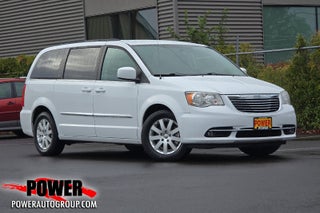 2016 Chrysler Town &amp; Country Touring