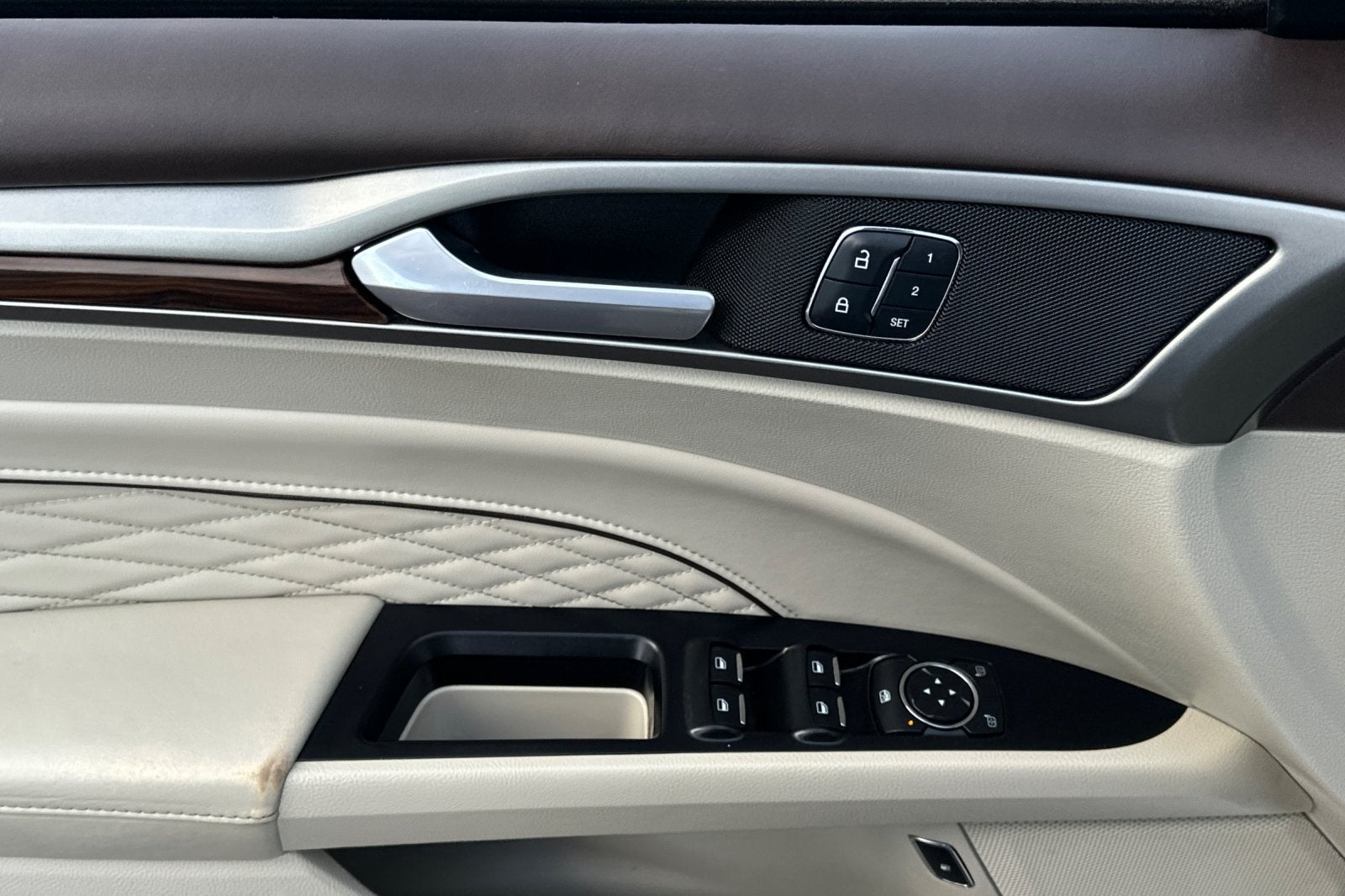2017 Ford Fusion Energi Platinum