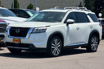 2022 Nissan Pathfinder Platinum