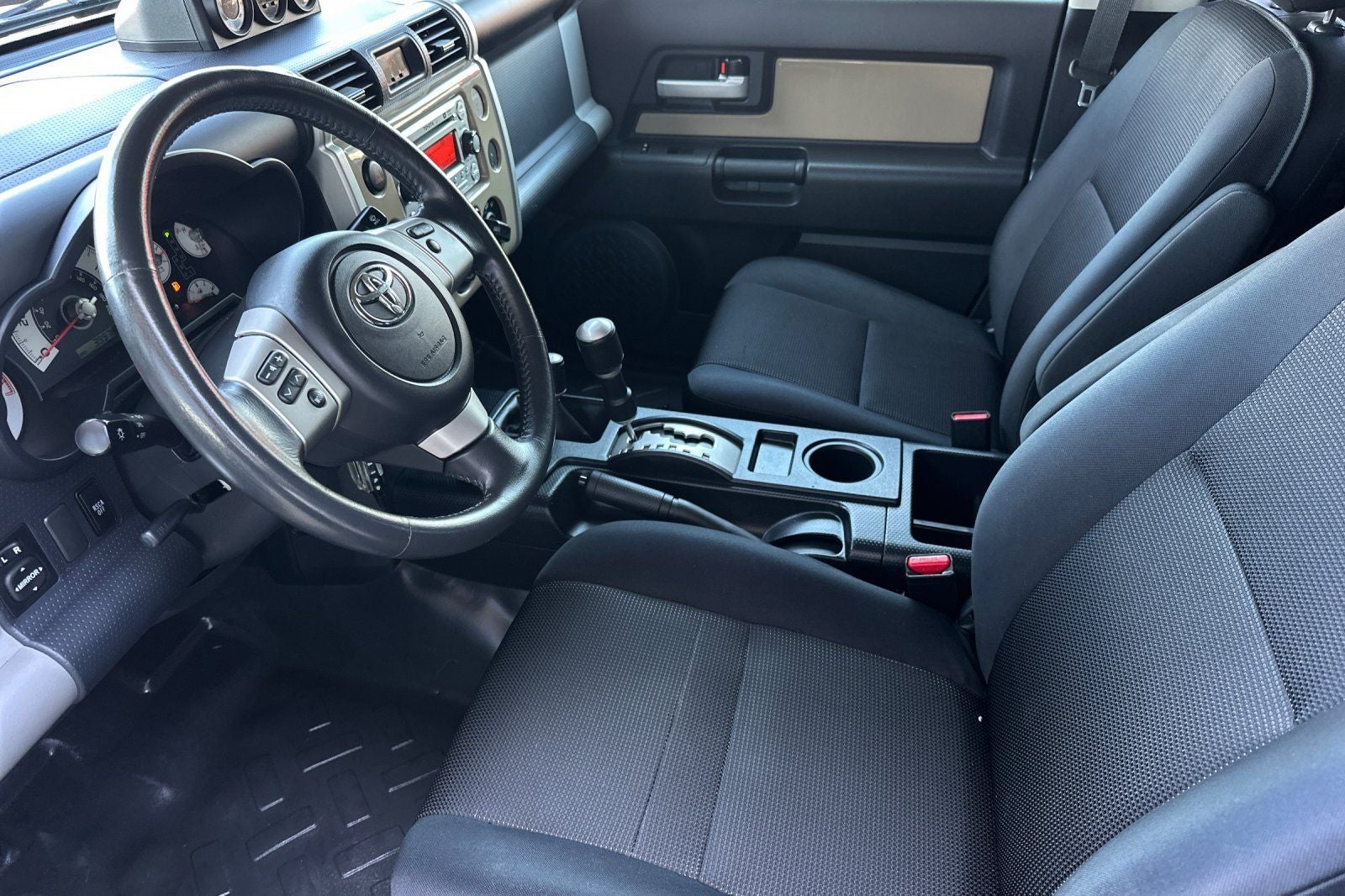 2014 Toyota FJ Cruiser Base