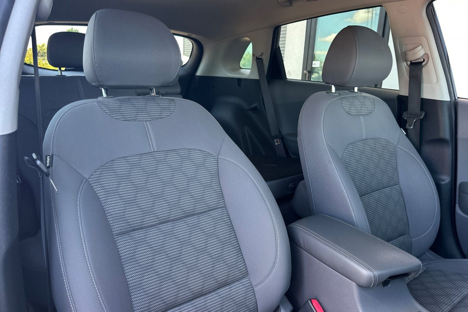 2017 Kia Niro LX