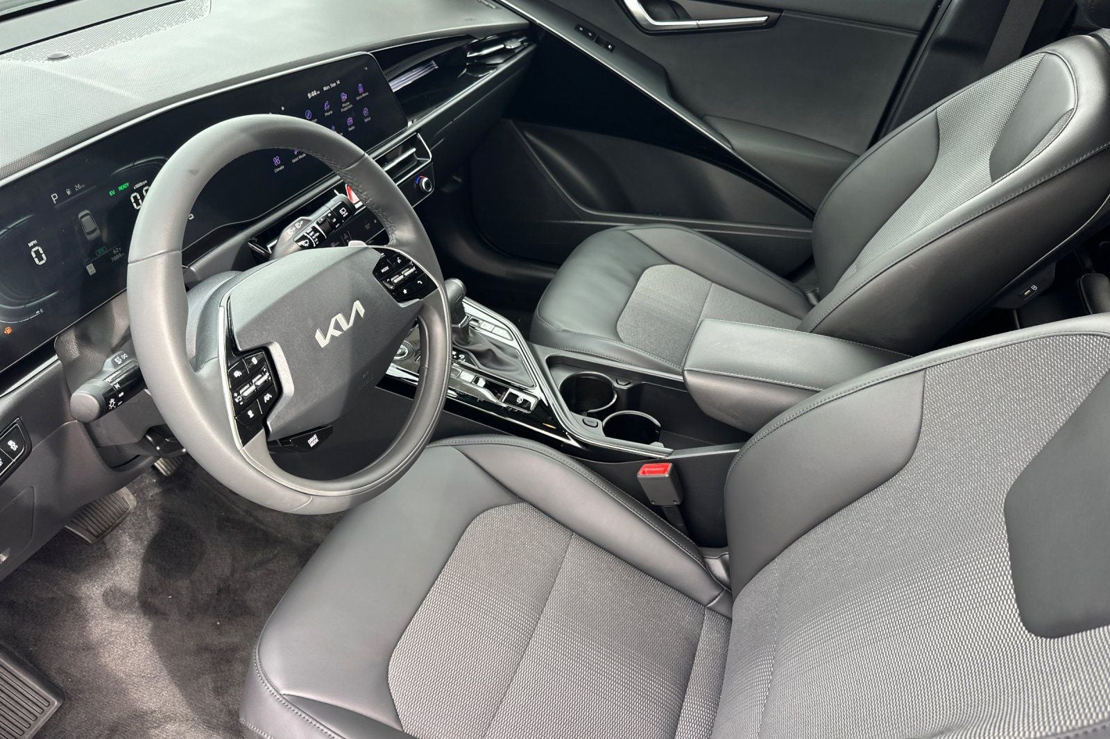 2024 Kia Niro EX