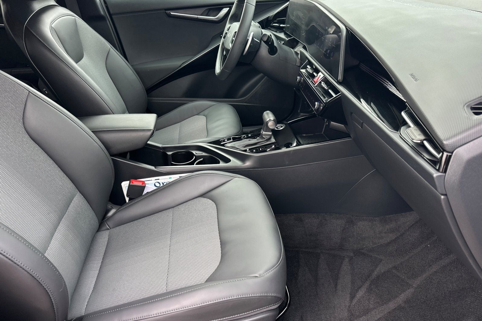 2024 Kia Niro EX