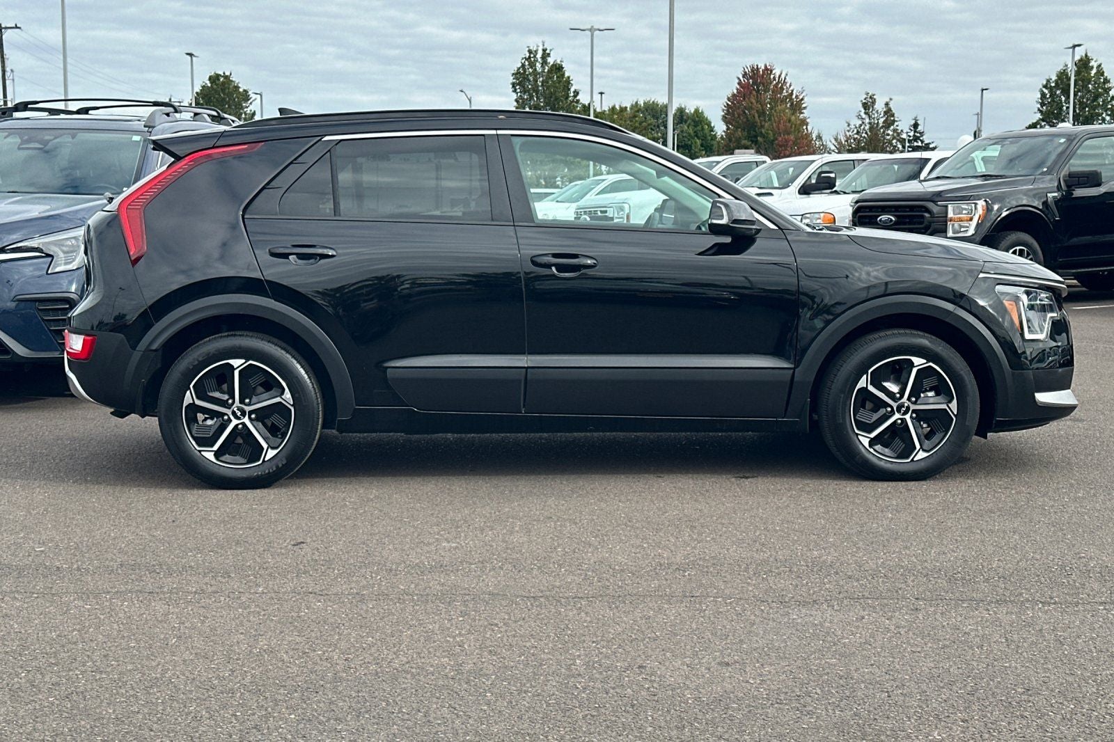 2024 Kia Niro EX