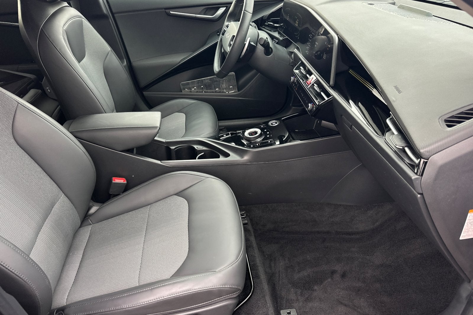 2024 Kia Niro Plug-In Hybrid EX